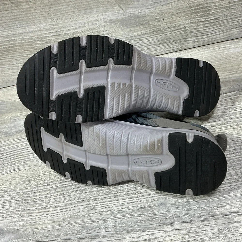 Keen Sandals Mens 8.5 M Uneek Slip On Gray Closed Toe Comfort Low Top 1018719